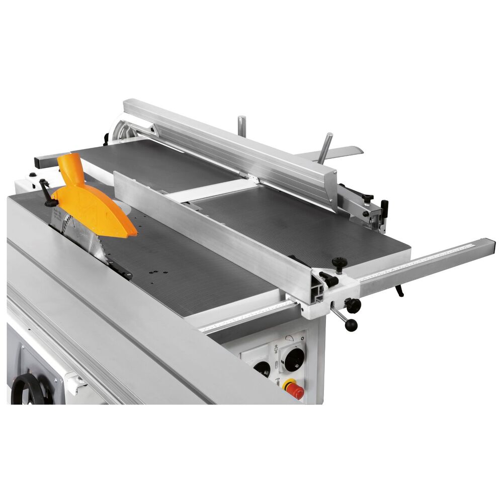 Professional saw and surface-planer fences on the SCM CU 300C